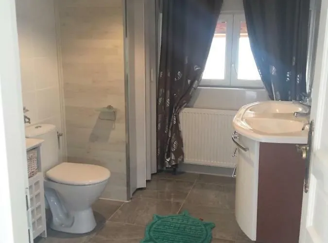 Cosy A La Campagne Апартаменты *